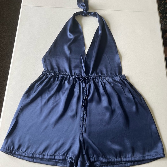 GARNET  HILL Navy blue romper with open back 100% SILK M NWOT - Picture 2 of 7